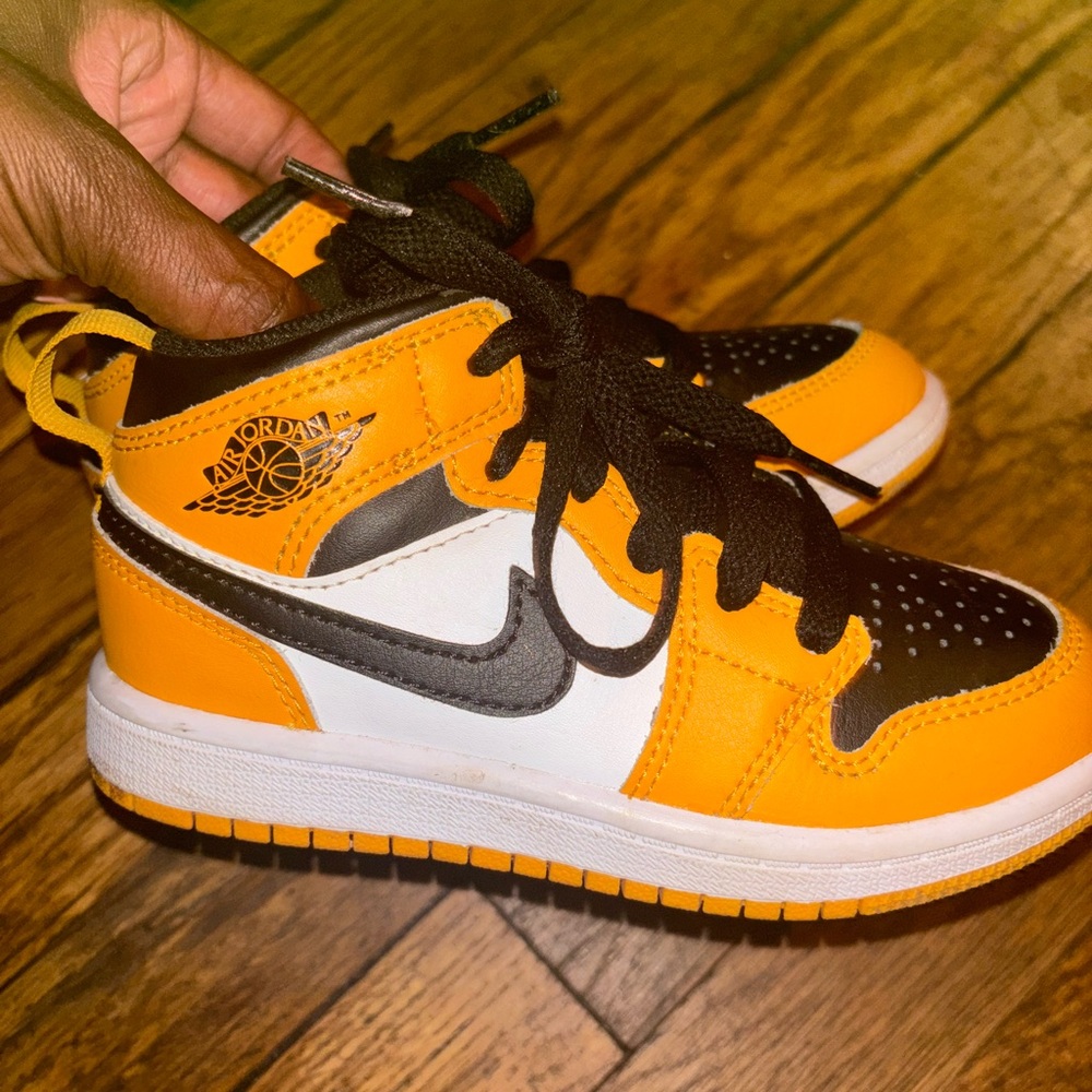 Kids Retro Jordans